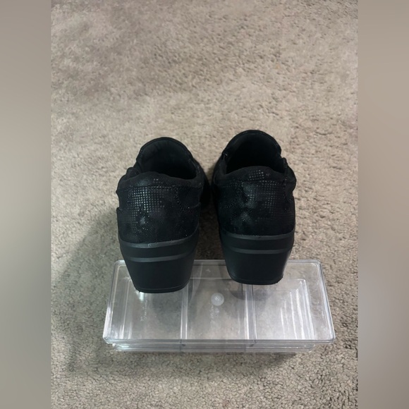 Clarks Black Women's Mules - Picture 5 of 8